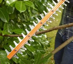 Black & Decker BLACK+DECKER BEHT251-QS Heggenschaar - 450W - 50cm - Gesnoerd -Tuingereedschaps winkel 1200x1060