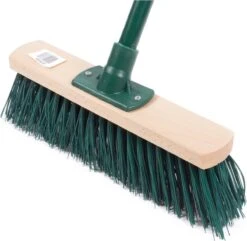 Benson Groene Straatbezem Met Afschroefbare Steel 11 Benson Groene Straatbezem Met Afschroefbare Steel -Tuingereedschaps winkel 1200x1172 2