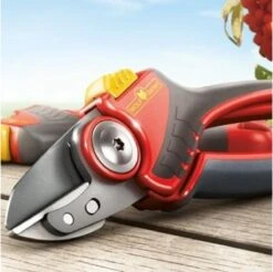 WOLF-Garten Snoeischaar "Premium Plus" RS 4000 - Aambeeld - Max. Knipdiameter 25 Mm - Links- En Rechtshandige - Softinleg Handgreep - Snijhoek 30° - Voor Grote Handen - Vervangbare Messen En Aambeeld 13 WOLF-Garten Snoeischaar "Premium Plus" RS 4000 - Aambeeld - Max. Knipdiameter 25 Mm - Links- En Rechtshandige - Softinleg Handgreep - Snijhoek 30° - Voor Grote Handen - Vervangbare Messen En Aambeeld -Tuingereedschaps winkel 1200x1193 1