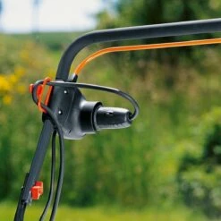 GARDENA EVC 1000 Verticuteermachine - Werkbreedte 30 Cm - Werkgebied 600m2 -Tuingereedschaps winkel 1200x1200 278