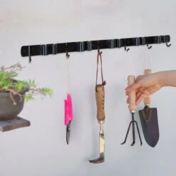 Bezem Ophangsysteem – Bezemhouder – Tuingereedschap – RVS – 5 Houders – 6 Haken - BAULK® 12 Bezem Ophangsysteem – Bezemhouder – Tuingereedschap – RVS – 5 Houders – 6 Haken - BAULK® -Tuingereedschaps winkel 1200x1200 465