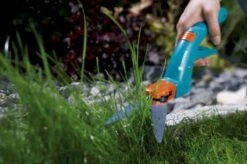 GARDENA Classic Grasschaar - Draaibaar 360° -Tuingereedschaps winkel 1200x798