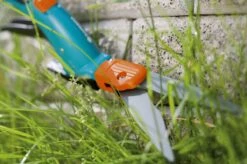 GARDENA Comfort Grasschaar - 360° Draaibaar - Antikleef Coating - Golfsnede -Tuingereedschaps winkel 1200x799 51