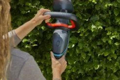 GARDENA - ComfortCut 50/18V-P4A Ready-To-Use Set - Heggenschaar -Tuingereedschaps winkel 1200x799 52