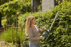 GARDENA - ComfortCut 50/18V-P4A Ready-To-Use Set - Heggenschaar -Tuingereedschaps winkel 1200x799 57