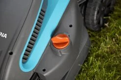 GARDENA - PowerMax™ 1200/32 0- Grasmaaier (gemotoriseerd) - Maaibreedte 32 Cm 18 GARDENA - PowerMax™ 1200/32 0- Grasmaaier (gemotoriseerd) - Maaibreedte 32 Cm -Tuingereedschaps winkel 1200x799 71