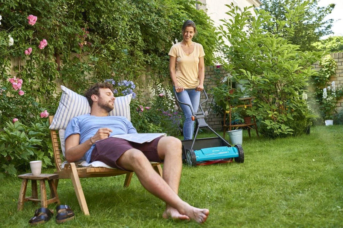 GARDENA - Kooimesmaaier 400 - Grasmaaier - Maaibreedte 40 Cm - Gazons Tot Ca. 200m² 9 GARDENA - Kooimesmaaier 400 - Grasmaaier - Maaibreedte 40 Cm - Gazons Tot Ca. 200m² - Afbeelding 7