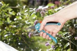 GARDENA - Classic B/S Bypass - Snoeischaar - Ø 20mm - 25 Jaar Garantie 13 GARDENA - Classic B/S Bypass - Snoeischaar - Ø 20mm - 25 Jaar Garantie -Tuingereedschaps winkel 1200x800 21