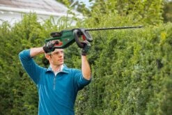 Bosch UniversalHedgeCut 18-55 Heggenschaar - Zonder 18V Accu En Oplader -Tuingereedschaps winkel 1200x800 80
