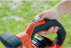 Black & Decker BLACK+DECKER BEBLV300SB-QS Bladblazer - 404 Km/u - 3000W - Zuig-/blaasfunctie - Gesnoerd -Tuingereedschaps winkel 1200x808 1