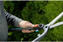 GARDENA - 2 In 1 EnergyCut Heggenschaar - 2.5x Meer Kracht - Totale Lengte 60 Cm -Tuingereedschaps winkel 1200x813 1