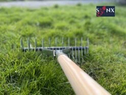 Synx Tools Verticuteerhark Verzinkt - Gazonbeluchters - Verticuteer / Harken - Bodembewerkers - Tuinartikelen / Tuingereedschap - Inclusief Steel 160cm 13 Synx Tools Verticuteerhark Verzinkt - Gazonbeluchters - Verticuteer / Harken - Bodembewerkers - Tuinartikelen / Tuingereedschap - Inclusief Steel 160cm -Tuingereedschaps winkel 1200x899 2