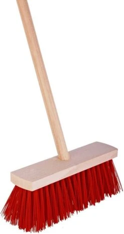 Synx Tools Harde Bezem Rood- Tuinbezem -Nylon - 30 Cm - Straatbezem - Bezems - Besem Veger - Buiten Bezem Met Steel 150 Cm - Schoonmaakartikelen - Schrobborstels -Tuingereedschaps winkel 636x1200