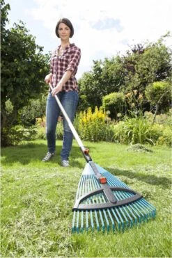 GARDENA Combisysteem Bladhark Hark - Werkbreedte Verstelbaar Van 35 Tot 52cm - Excl. Steel -Tuingereedschaps winkel 800x1200 31